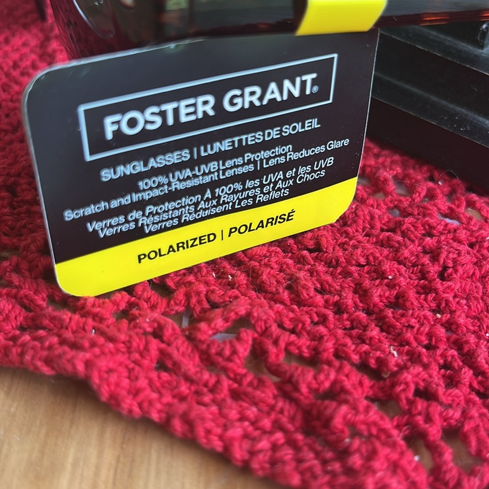 NWT Foster Grant Sunglasses - Picture 2 of 6